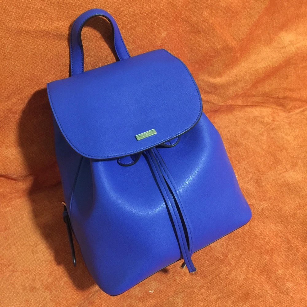 Back pack - Picture 2 of 8